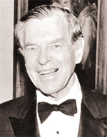 at the national arts club receiving medal of honor(1985).jpg